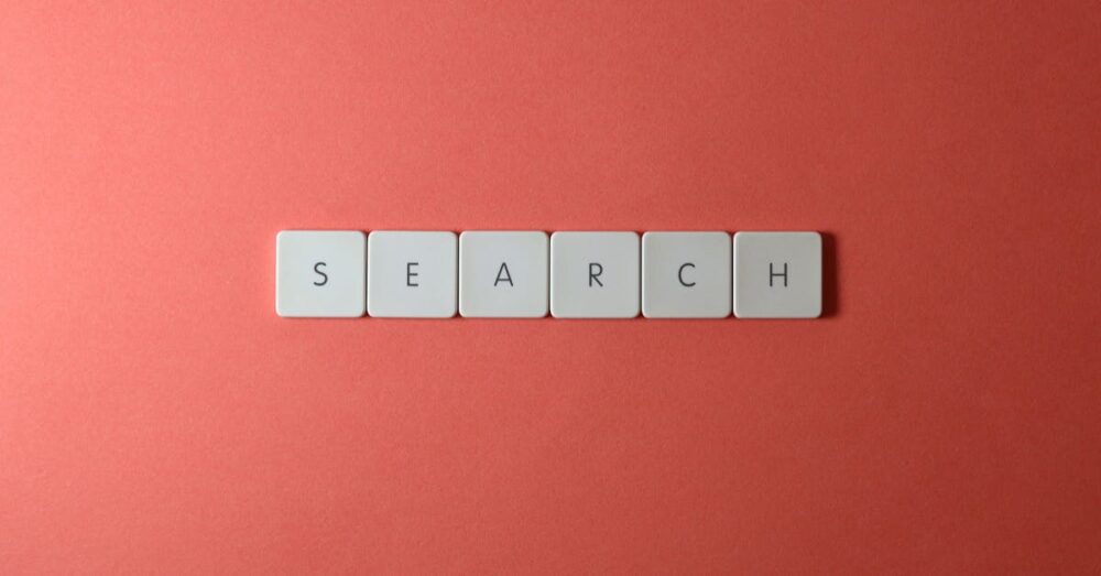 従来のSEO施策が効かなくなってきている実例を示すグラフやイメージ