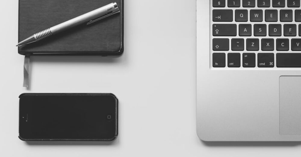 Mac、iPad、iPhoneで連携して動作する次世代Siriのイメージ