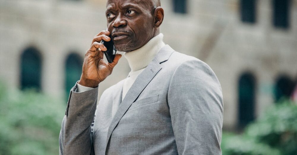 AIディレクターとしてのキャリア構築のステップを表すイメージ図