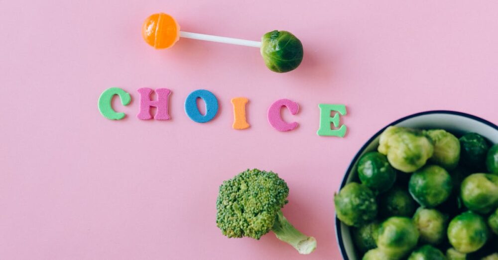 SEOとGEOの違いを比較した図解（検索エンジン最適化と会話エンジン最適化）