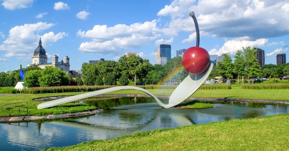 Claude Opus 4.6の進化ポイントを5つ示したインフォグラフィック