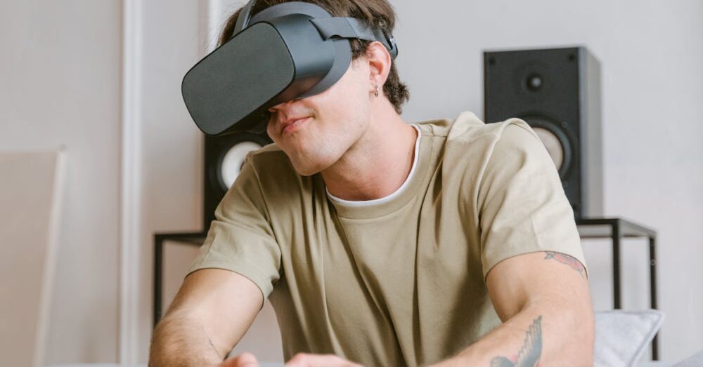 Google Genie 3によって生成された、操作可能で高品質な3Dゲームの世界観と解像度の比較イメージ
